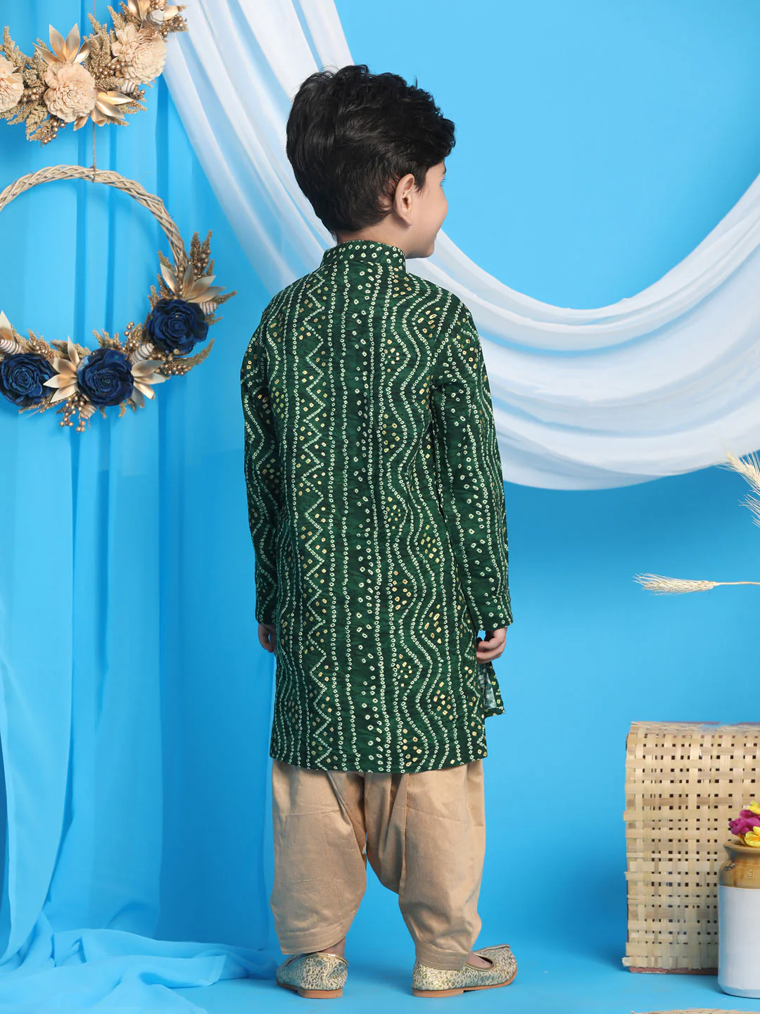 Boy's' Green Bandhni Print Kurta And Rose Gold Patiyala Set - Image 3