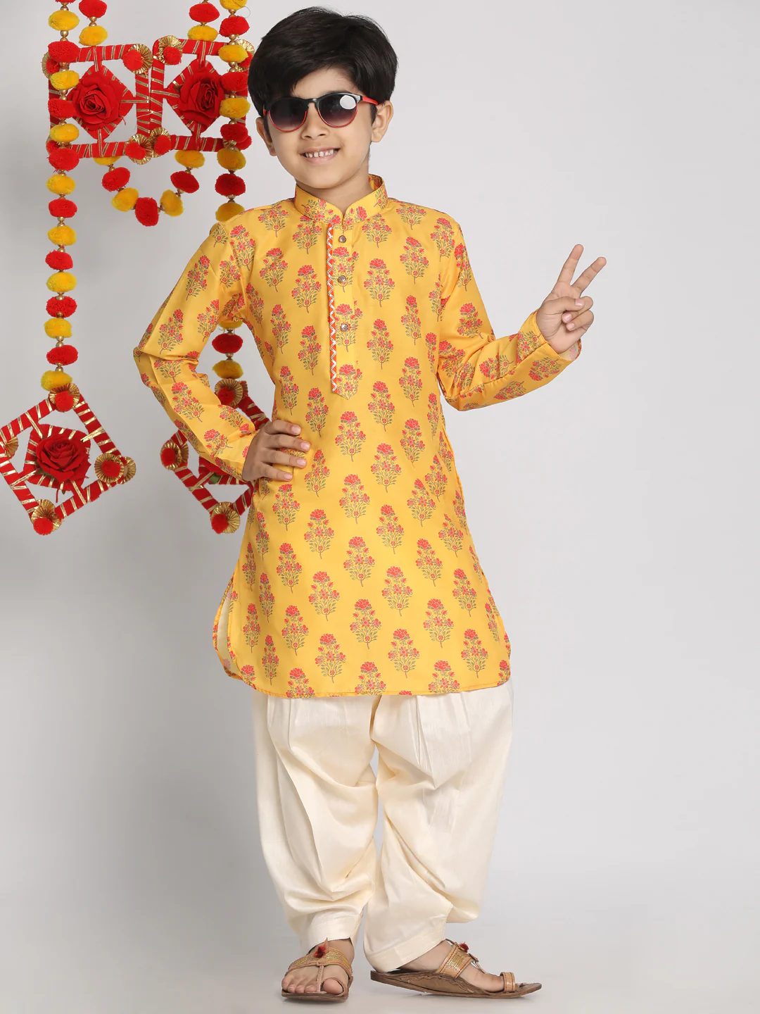 Boy's' Multicolor-Base-Mustard And Cream Kurta Patiala Set - Image 6