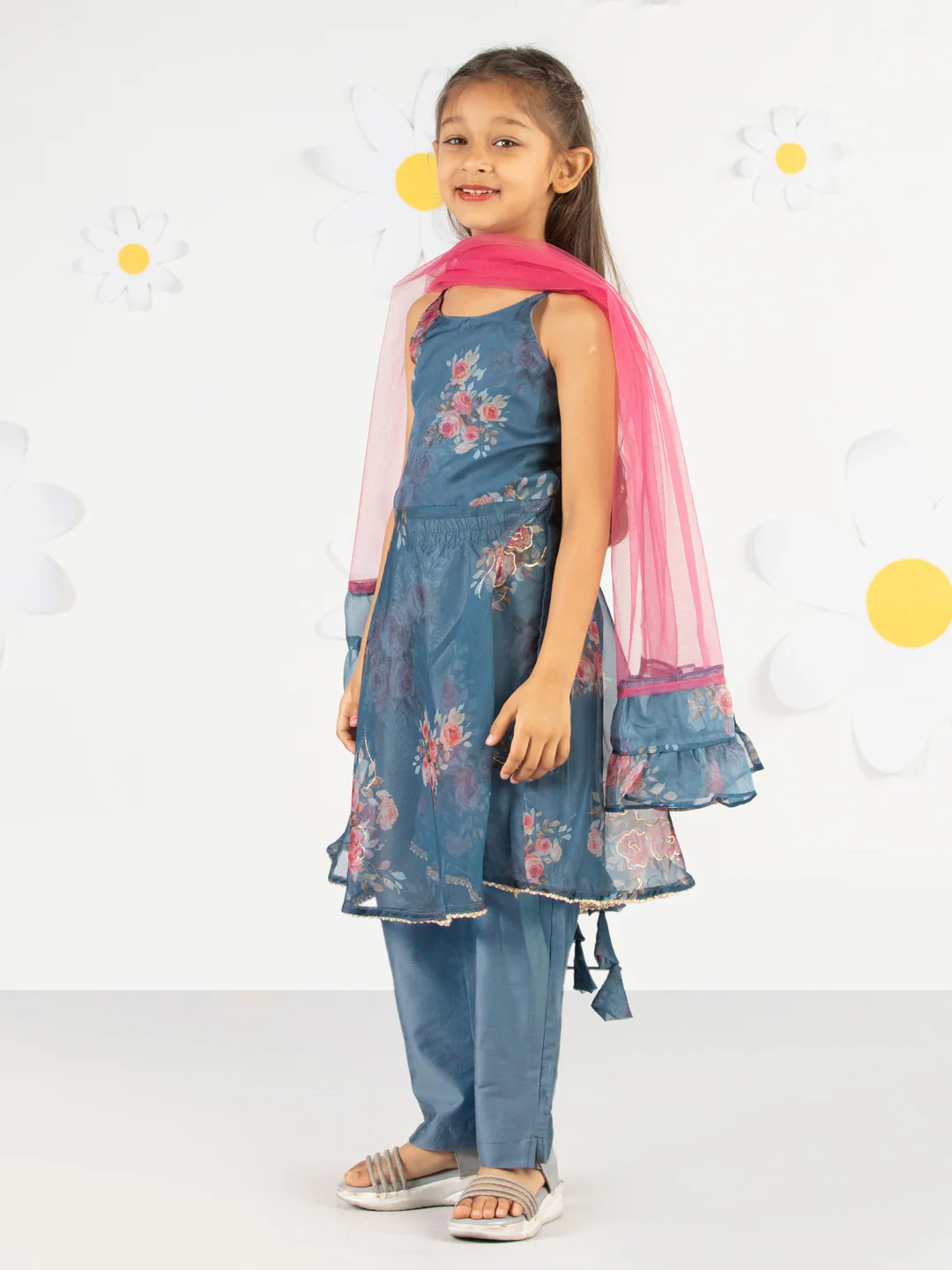 Girl's' Grey Floral Printed Anarkali And Pyjama With Ruffled Dupatta Set - Image 4