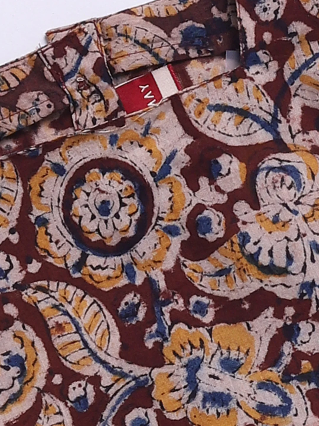 Girl's Red Cotton Clothing Set With Kalamkari Print - Image 4