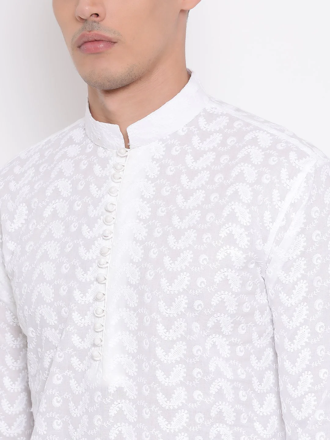 Men's White Pure Cotton Chikankari Kurta - Image 4