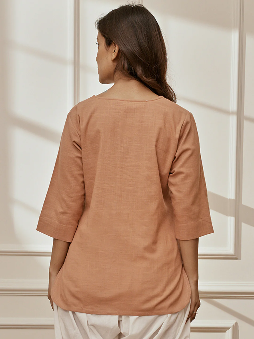 Women Rose Pink Cotton Linen Round Neck Yoga Kurta - Image 4