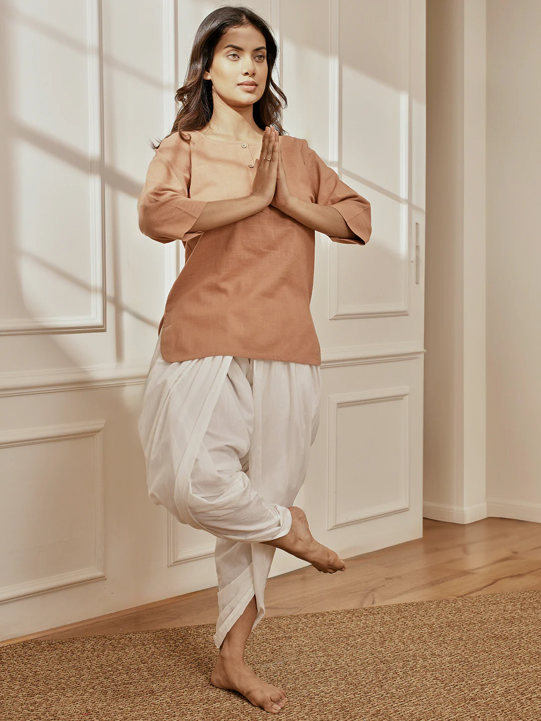 Women Rose Pink Cotton Linen Round Neck Yoga Kurta - Image 5