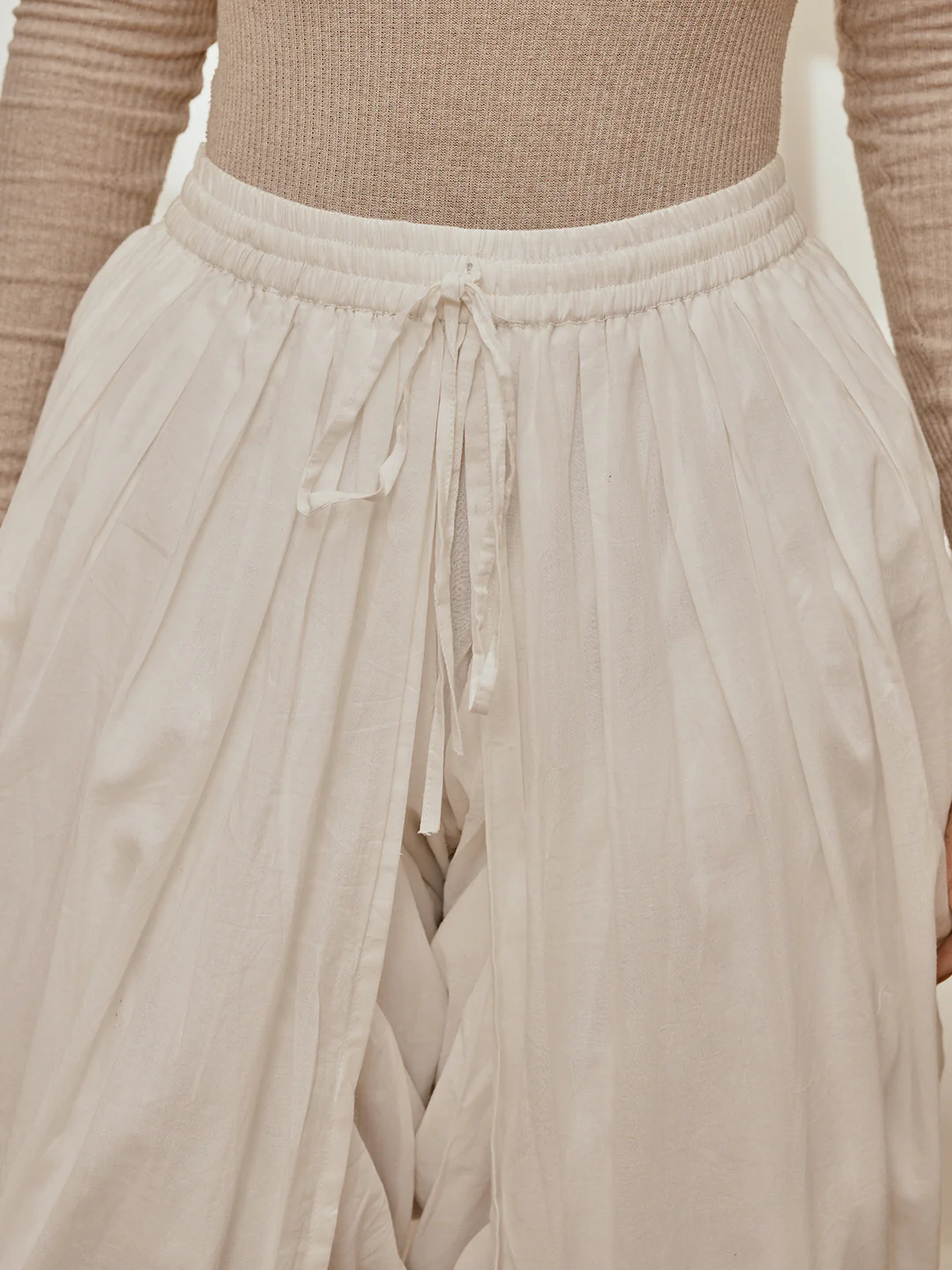 Women's White Cambric Cotton Dhoti Yoga Pants - Image 4